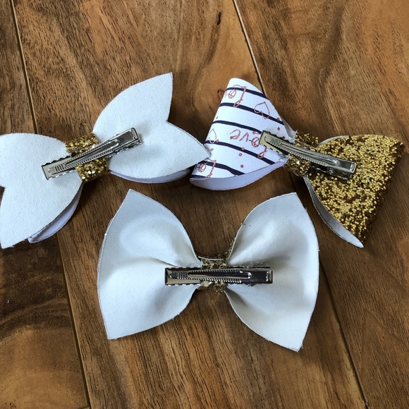 ✨Handmade✨Gold Glitter Clip Bows-Set of 3 - Picture 5 of 8
